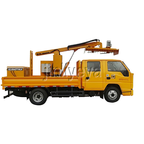 車載式（shì）綠（lǜ）籬修剪機