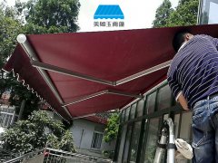 哪（nǎ）樣遮陽雨棚布料比較好（hǎo）